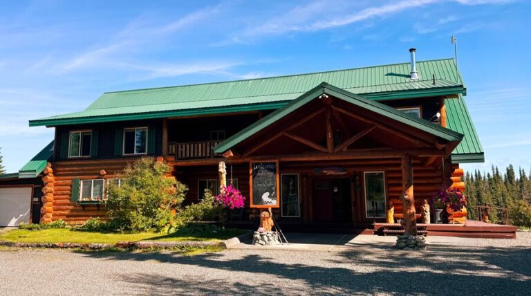 crooke creek outfitters kasilof alaska lodge